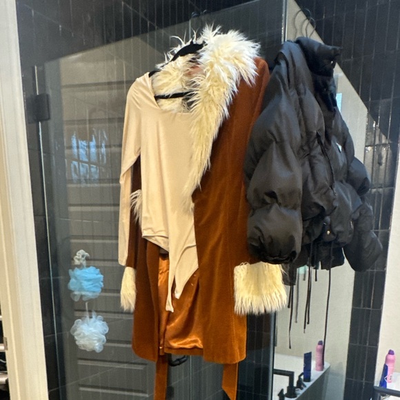 Show Me Your MuMu Brown and Cream Teddy Jacket - Picture 2 of 2